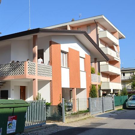 Pina E Carletto Apartment Bibione Exterior photo